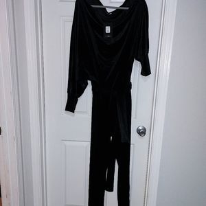 NWT 1x fashion nova velvet jumpsuit